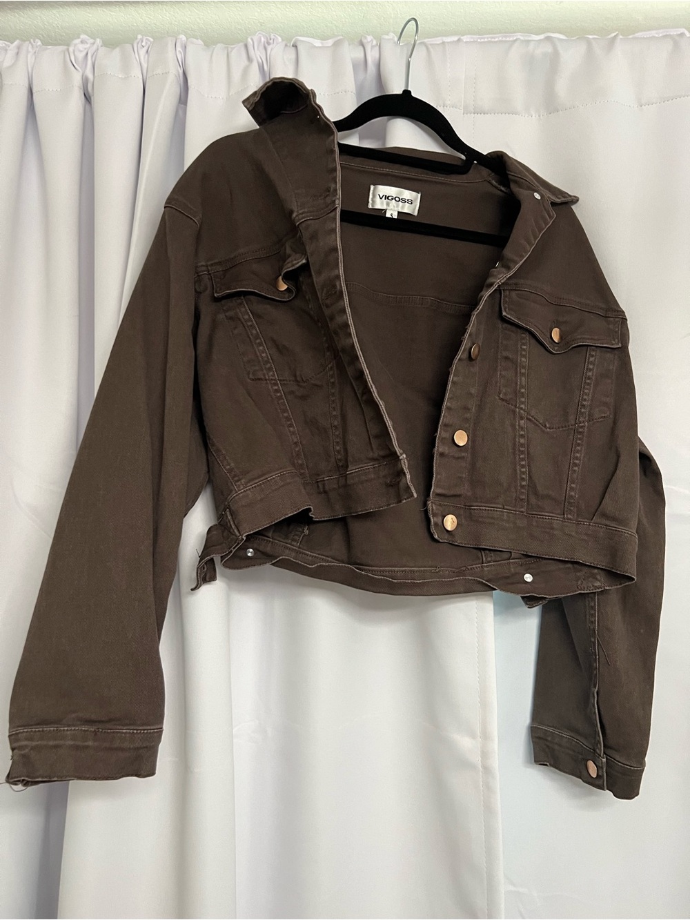Vigoss Cropped Jean Jacket in Dark Brown